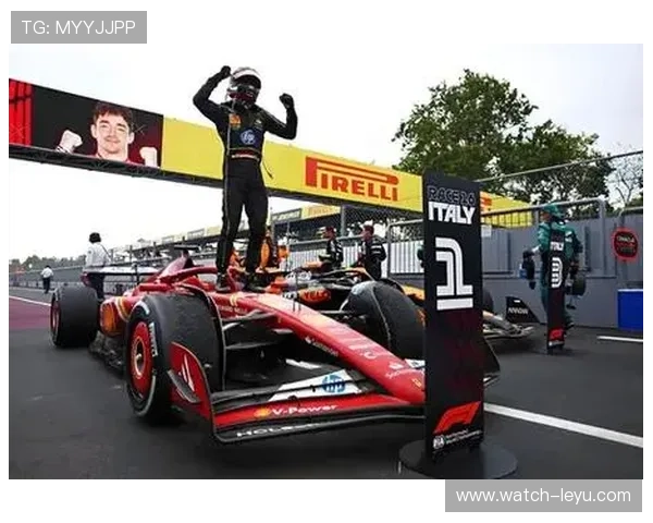 F1最新赛季风云变幻各队争夺冠军形势分析与展望 F1最新赛季风云变幻各队争夺冠军形势分析与展望