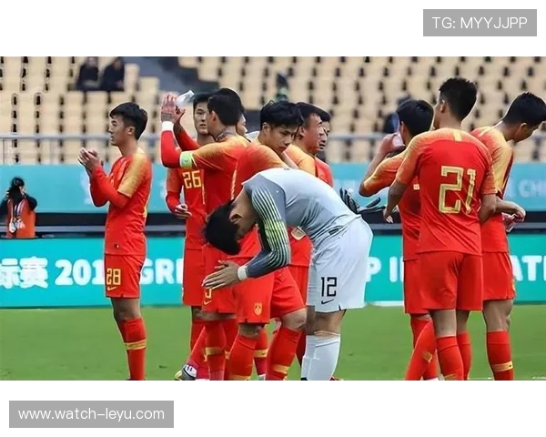 国足冲击世界杯亚洲区预选赛关键战胜负牵动球迷热情 国足冲击世界杯亚洲区预选赛关键战胜负牵动球迷热情