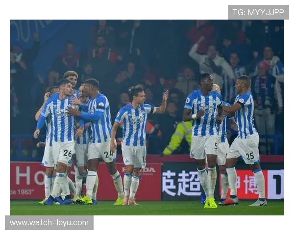 哈德斯菲尔德足球俱乐部发展历程与未来潜力全面解析