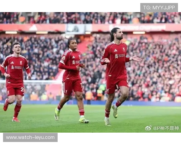 英超赛季精彩纷呈 曼联利物浦热刺纷纷发力争夺前四位置